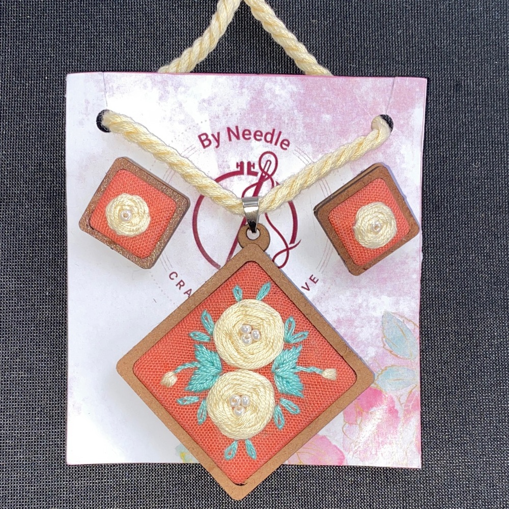 Needles Embroidered Pendant and Earrings Set - Cream and Tan